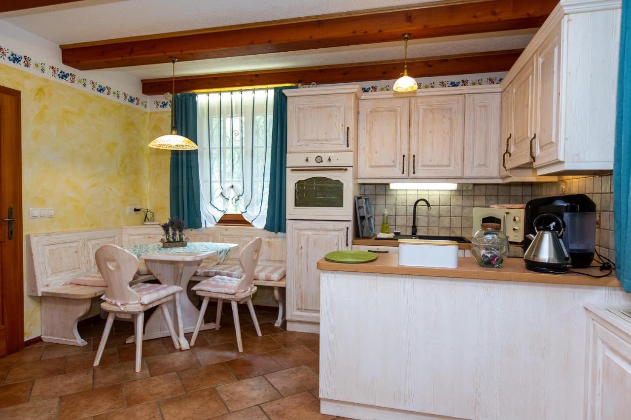 Apartment Pod Skalco جيسينيس المظهر الخارجي الصورة
